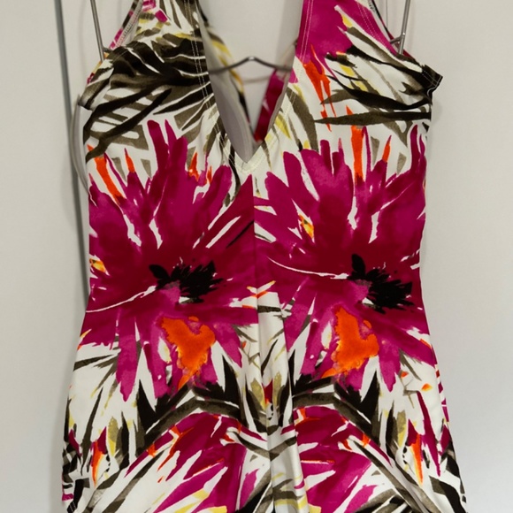 Swimsuit-New - Picture 2 of 5